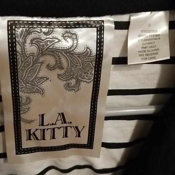 Donating 1/6/2024 L.A. KITTY blazer in black - Picture 7 of 8